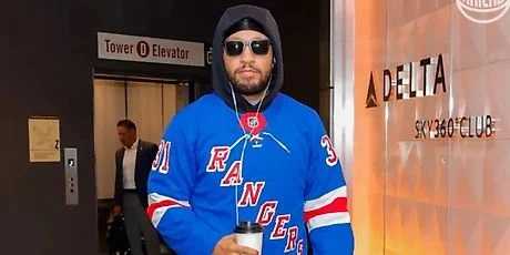Разыгрывающий клуба НБА «Нью-Йорк Никс» Джейлен Брансон пришел в Madison Square Garden ...