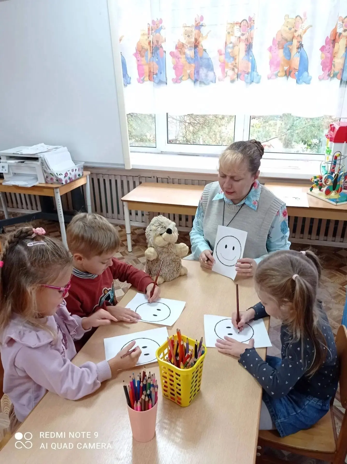 О пользе улыбки знают, наверное, все! Улыбающиеся люди выглядят моложе, живут дольше и ...