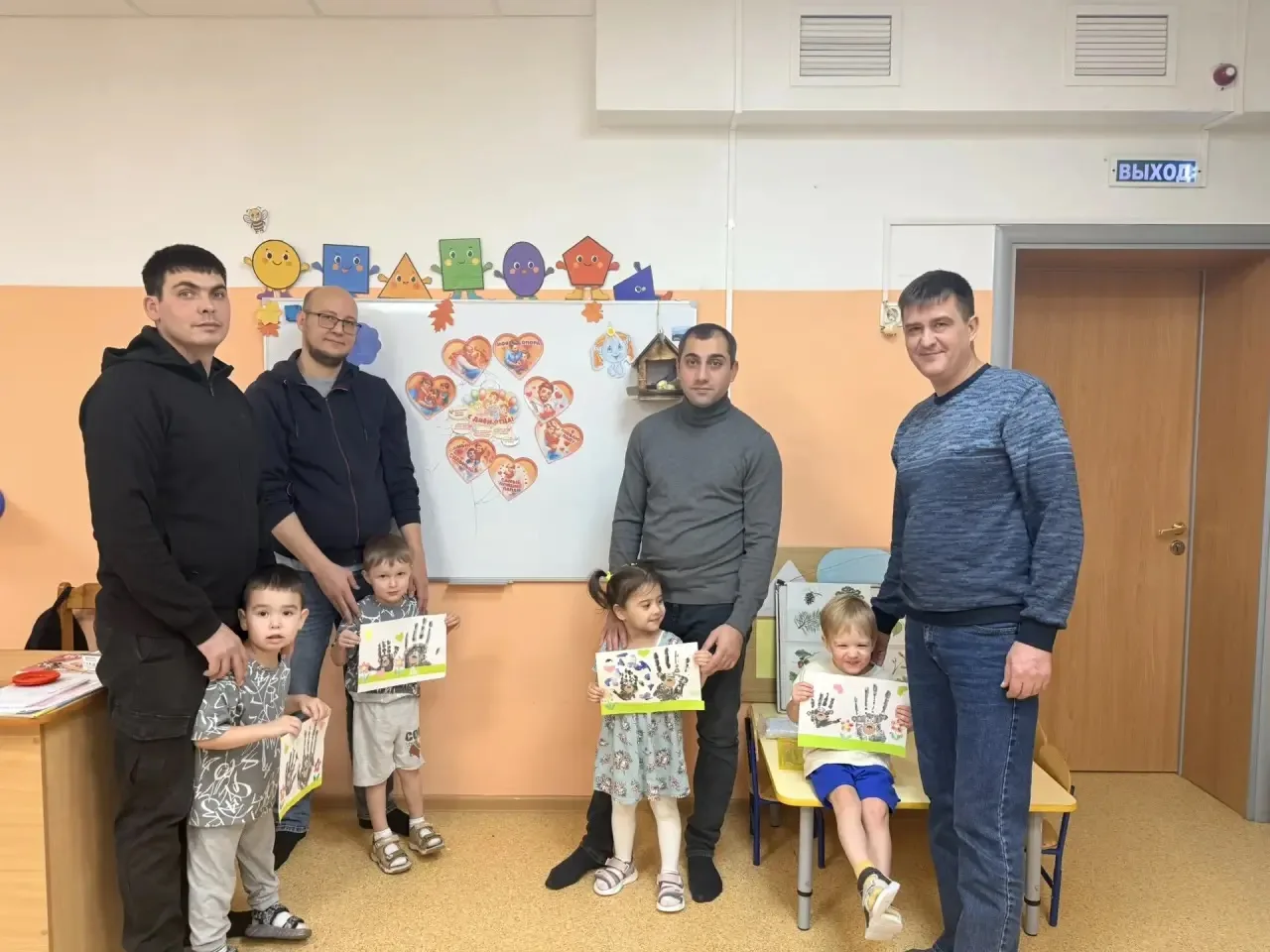 В младшей группе «Умка» создали теплую и дружескую атмосферу, вовлекли родителей в совм...
