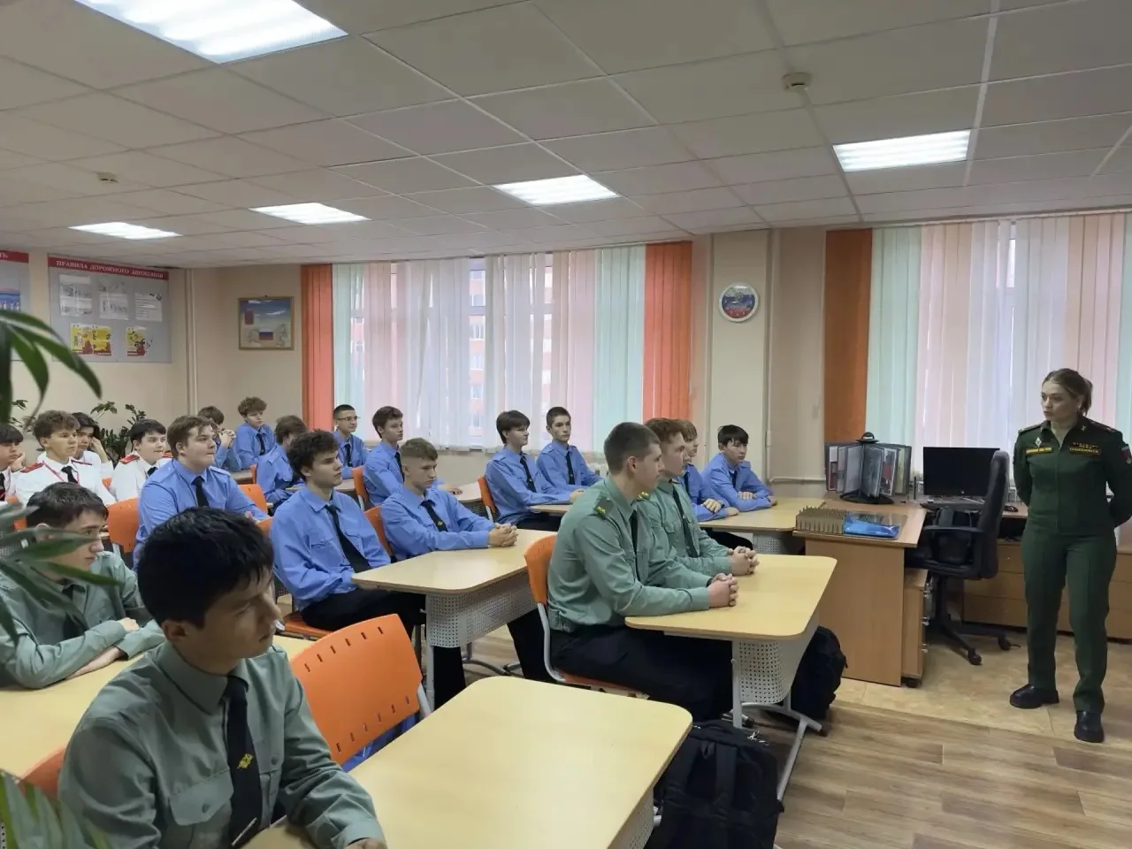 Прямой диалог с ведущим военным вузом!