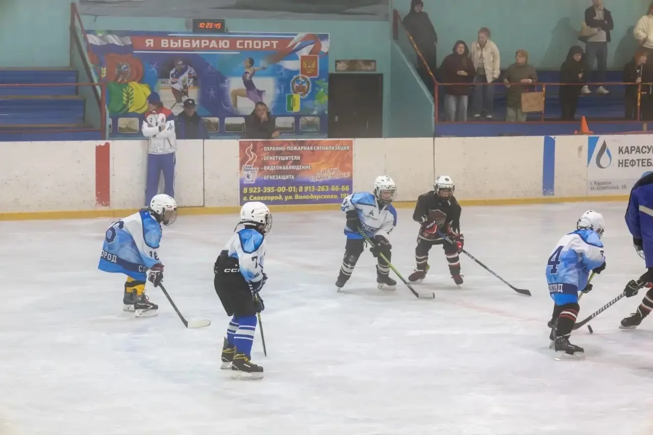 🏒 «Сокол» взял верх в Славгороде: драматичная победа со счётом 7:6!