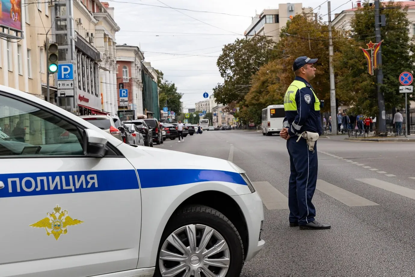 В Светлограде Ставропольского края 71-летний водитель автомобиля «Нива» сбил двух 15-ле...