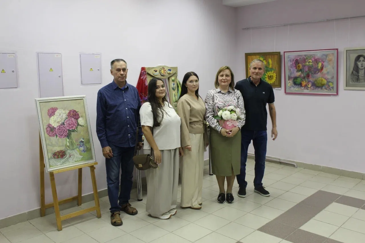 ГРАНИ ТВОРЧЕСТВА: МИР В ЦВЕТЕ, ГЛИНЕ И ЛИНИЯХ