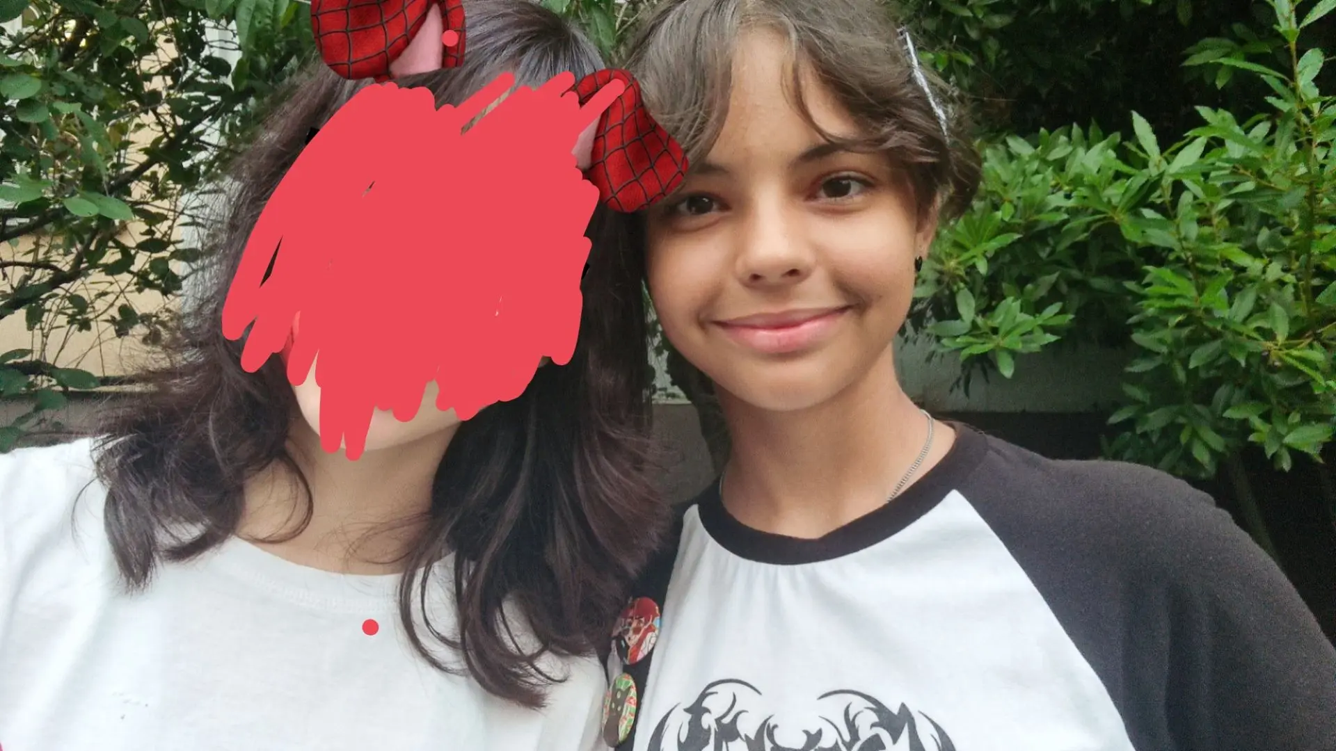 Ищу девочку с права очень понравилась ❤❤💗