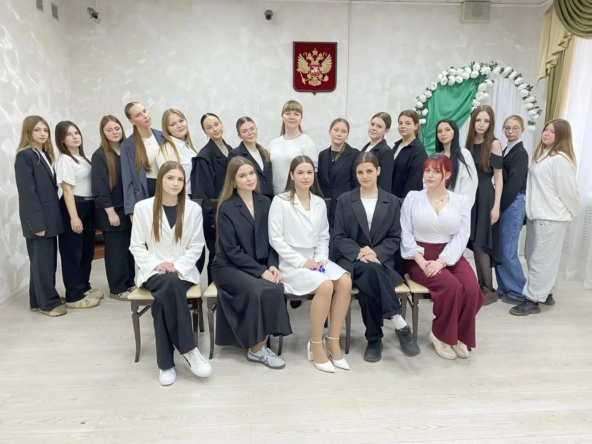 В Шарьинском межрайонном отделе ЗАГС прошёл круглый стол со студентами Шарьинского педа...