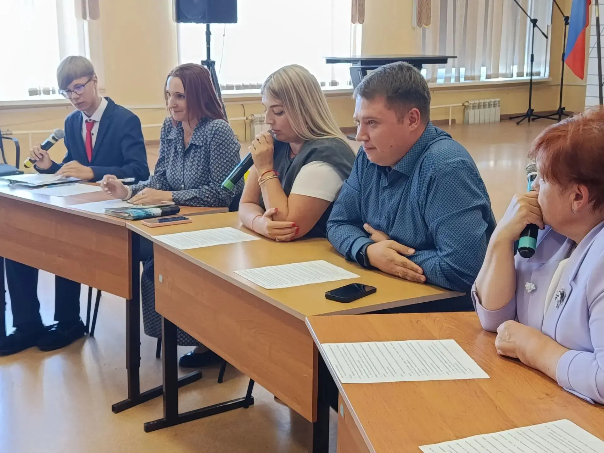 Сегодня, 8 октября, в нашей школе прошло еще одно мероприятие, посвященное  Дню учителя...