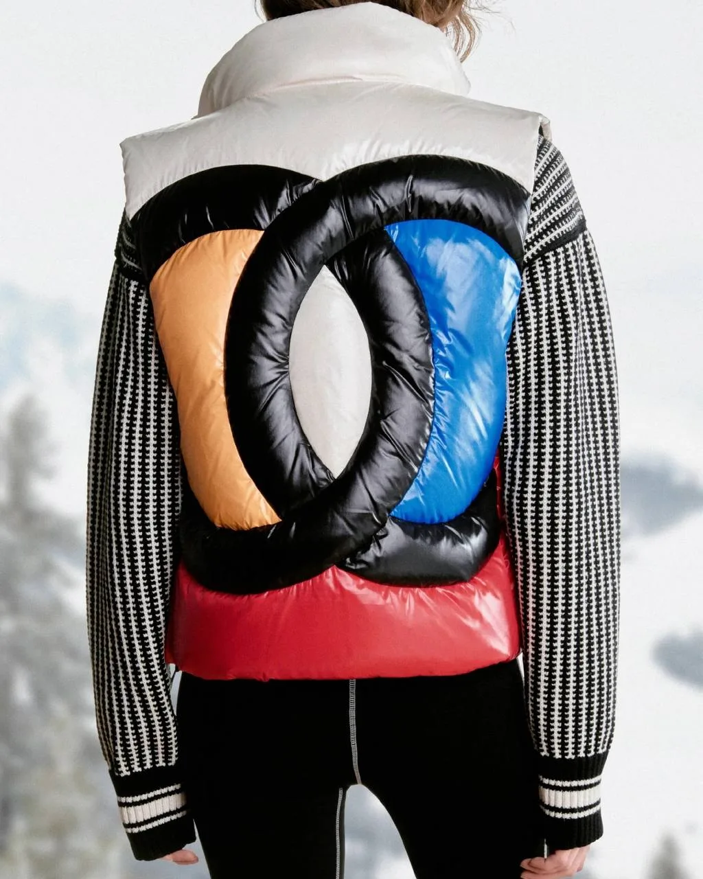 Еще больше Coco Neige 2026 от Chanel — рассматриваем фактуры, аксессуары и детали новой...