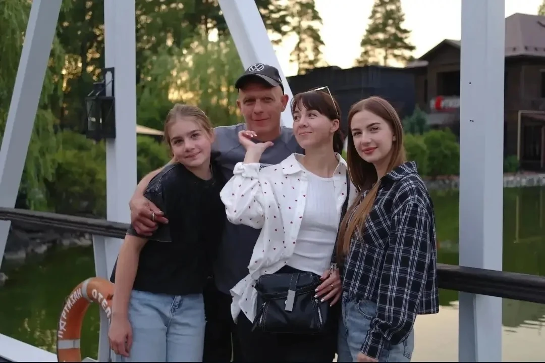 В рамках дней единых действий ко Дню отца Трохаева Арина, ученица 6 А класса (классный ...
