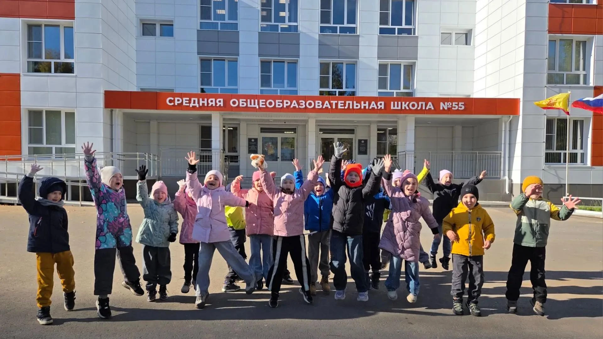 В рамках муниципального проекта «Детский сад — школа» воспитанники подготовительной гру...
