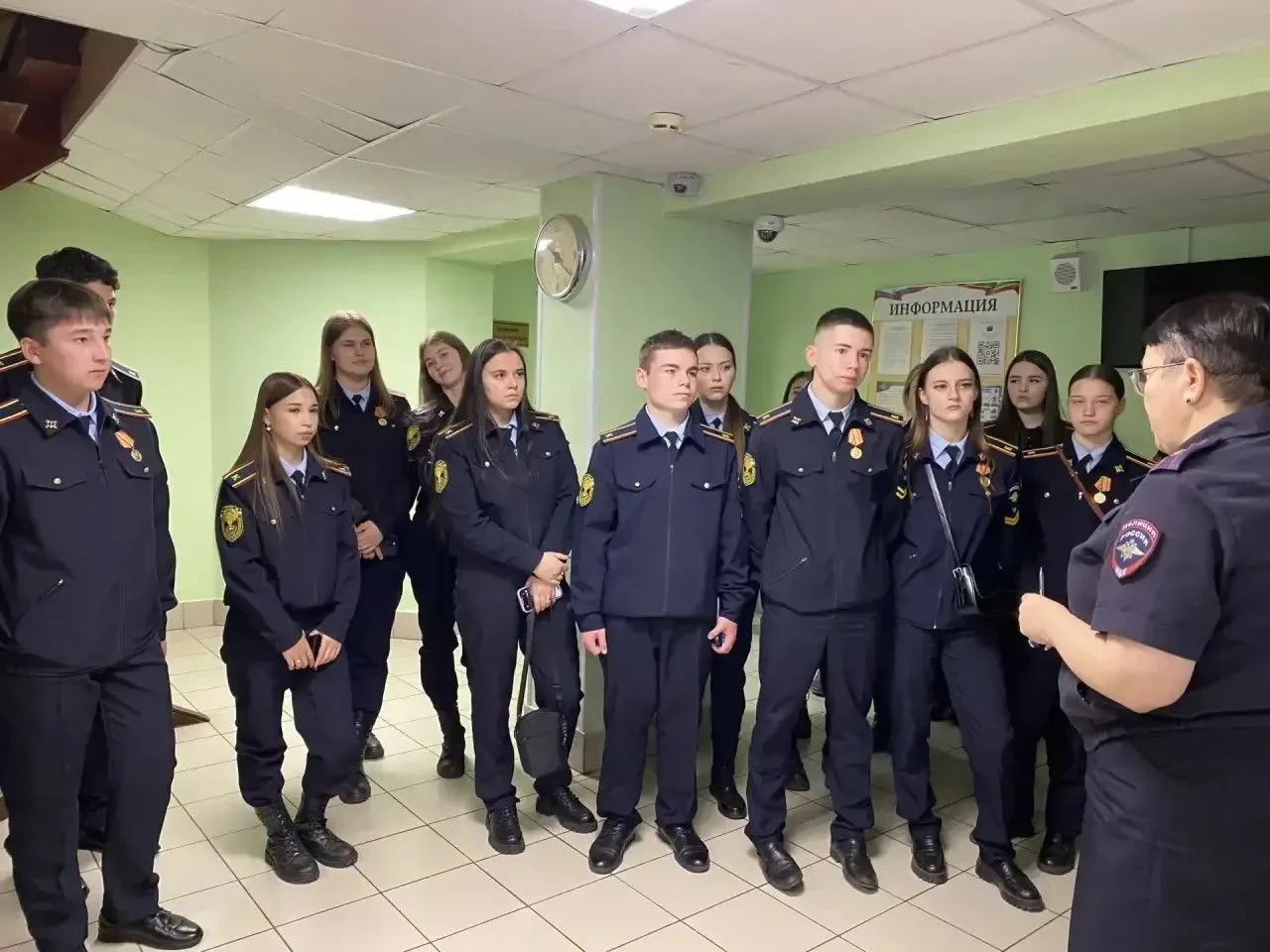 👮В Управлении МВД России по Нижнекамскому району прошла экскурсия для студентов Нижнек...
