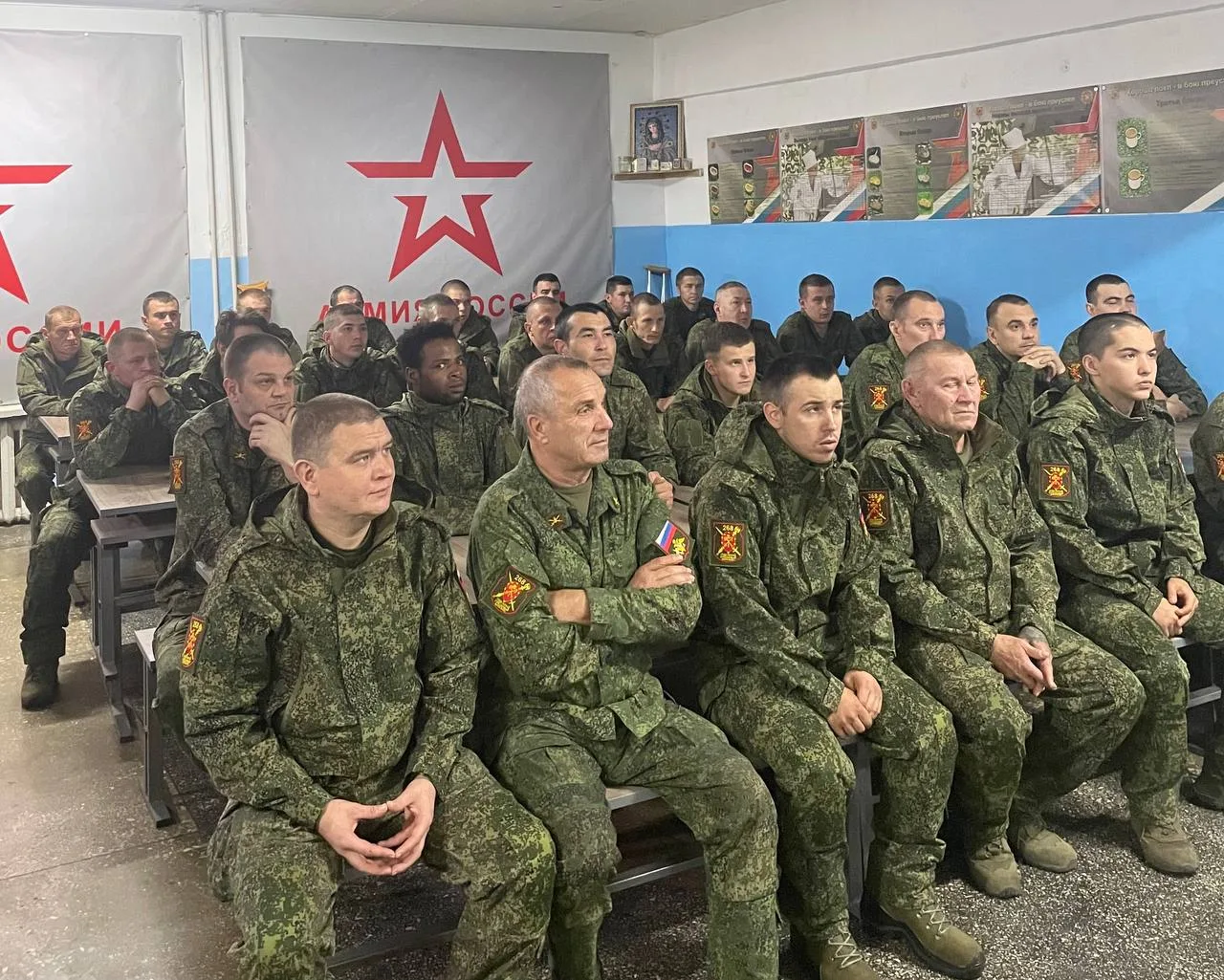 «Спокойствие и уверенность: психолог помог личному составу настроиться на выполнение бо...