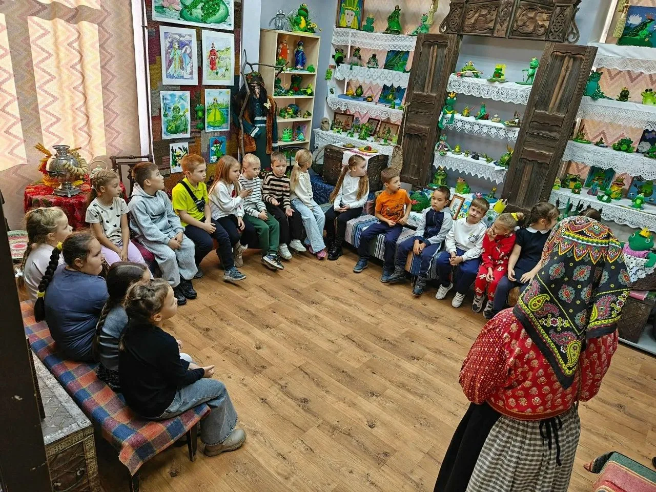 Выходной день - это не повод сидеть дома перед телевизором или лежать на диване с  теле...
