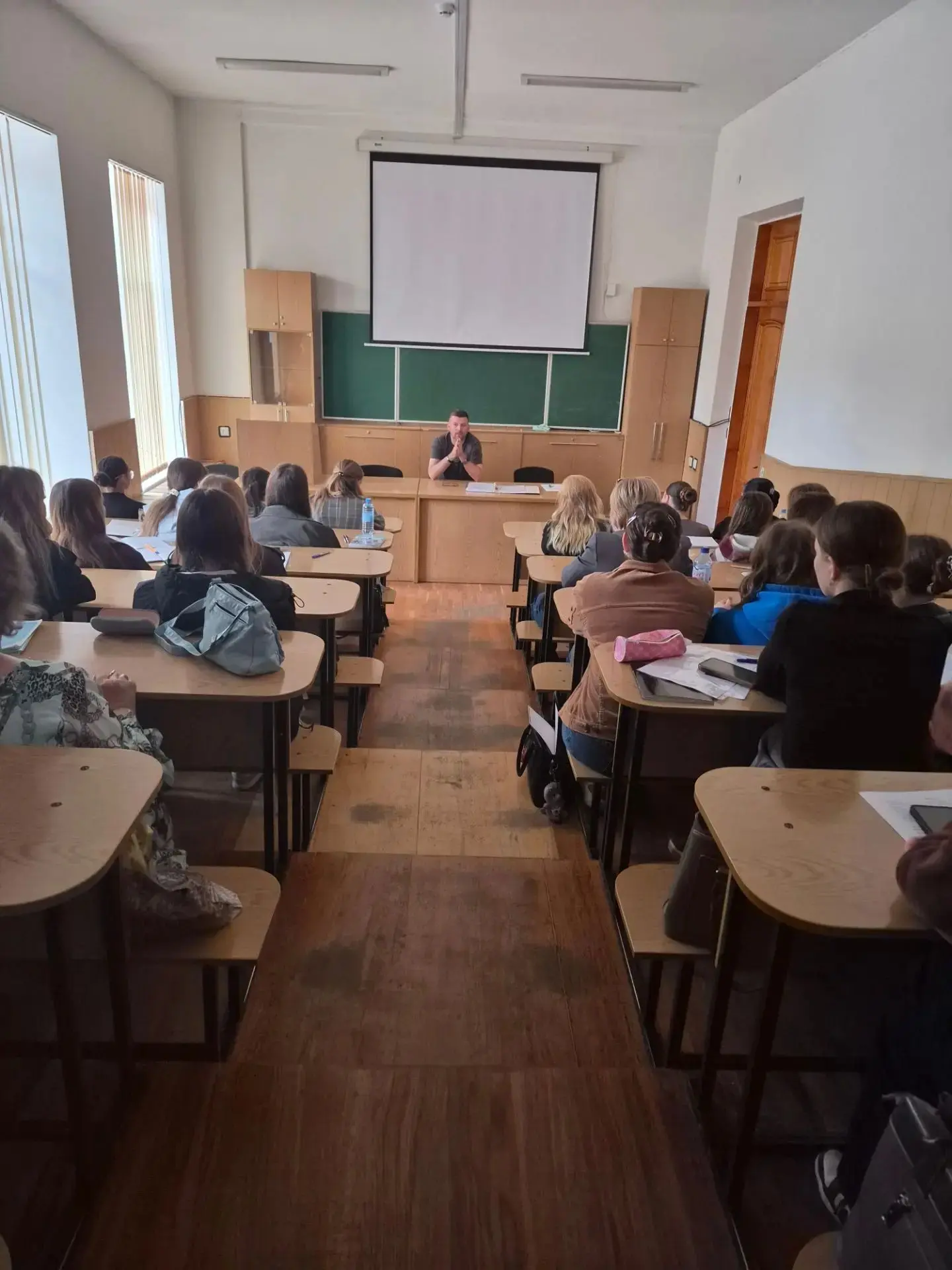 Провел открытый разговор со студентами МелГУ, факультета общего образования. Будущие пр...