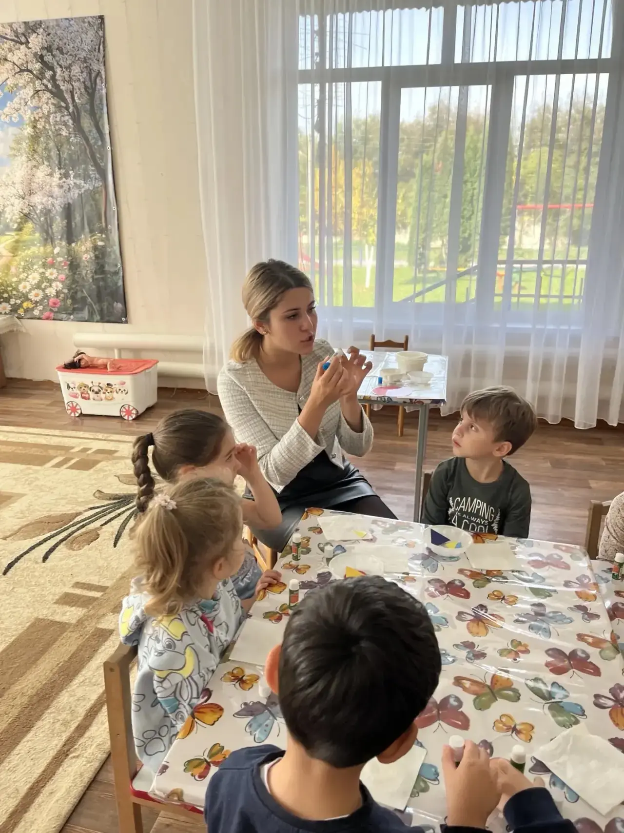 🎨 Аппликация «Украшение платочка» в средней группе