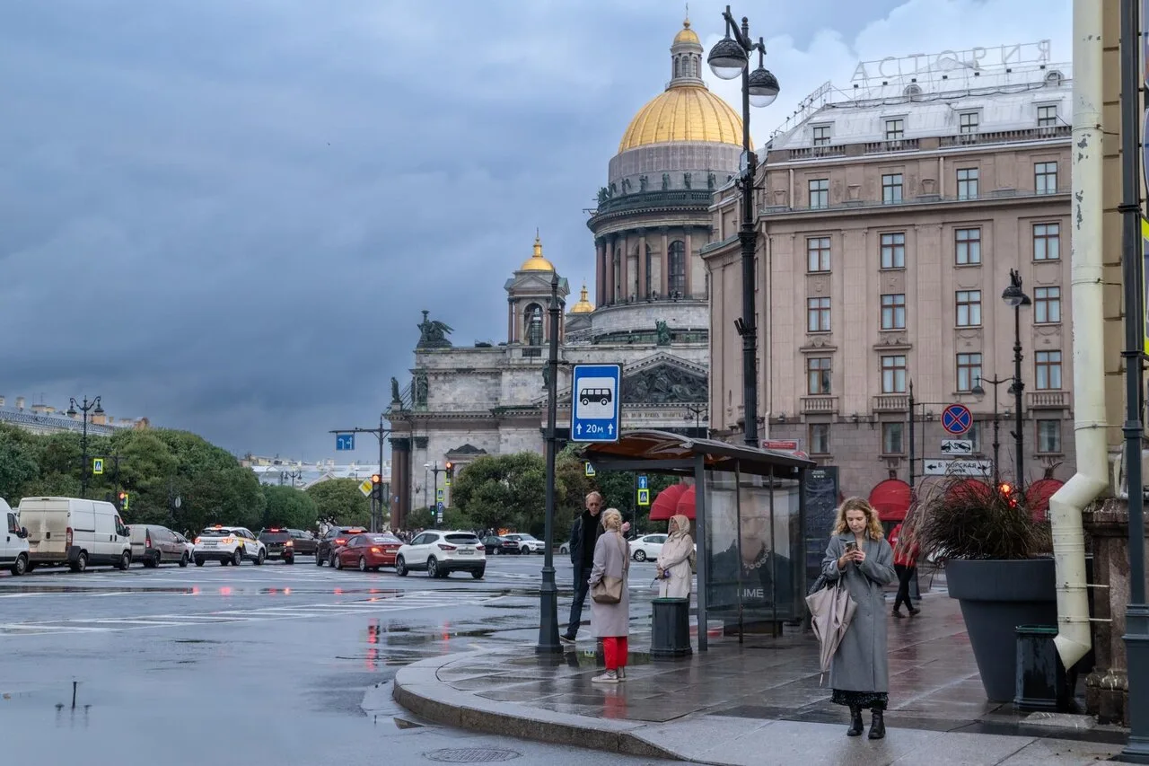К выходным в Петербург придут похолодание и осадки. Подробности публиковались в группе ...
