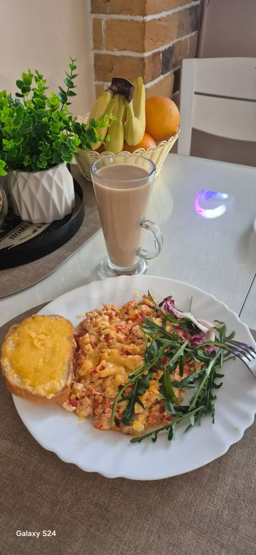 Наконец-то я добралась до завтрака! 🍳🍅