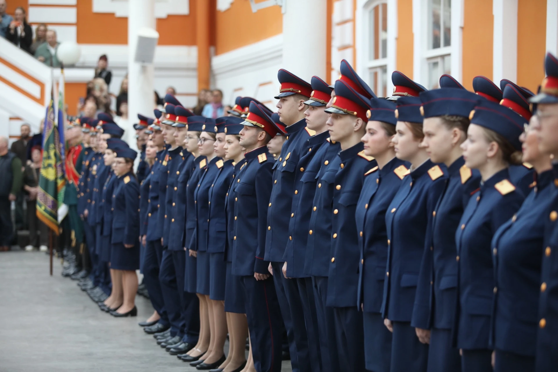 Курсанты Санкт-Петербургской академии Следственного комитета приняли Торжественную клятву