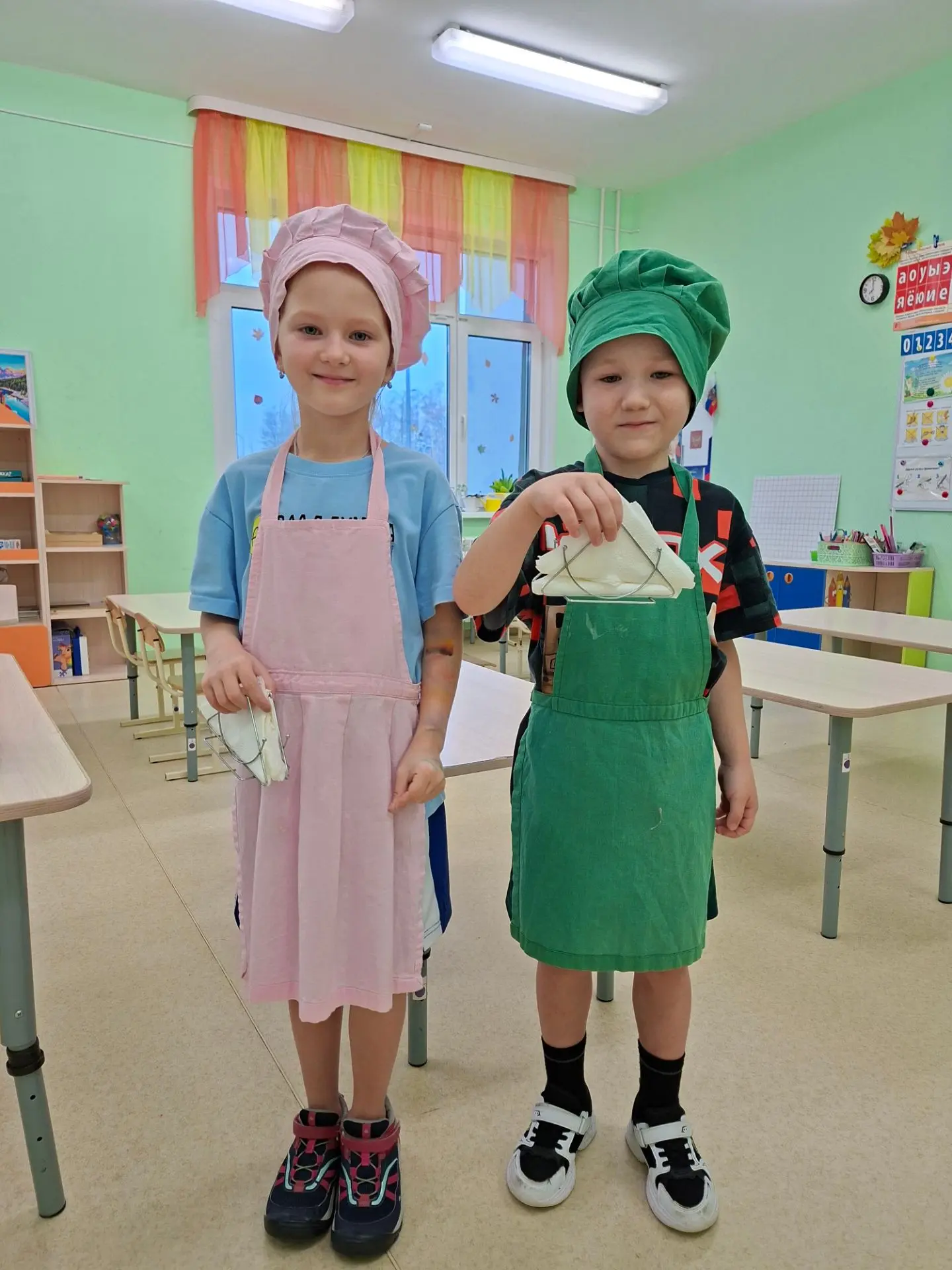 Мы дежурные сегодня.
