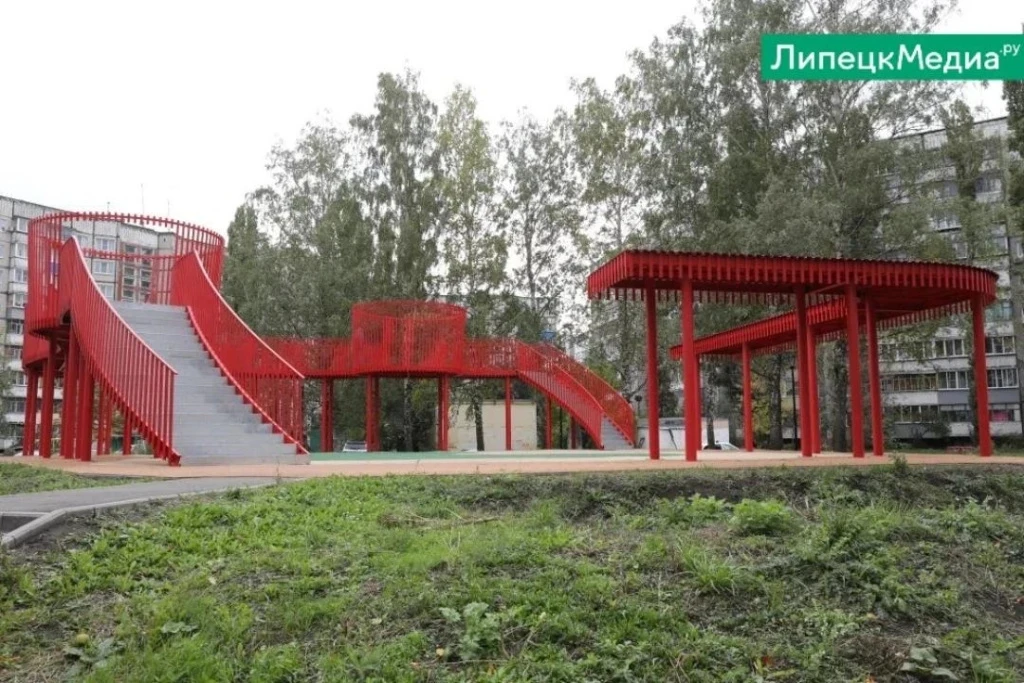 В Липецке возникла футуристическая «волна» на месте крепости