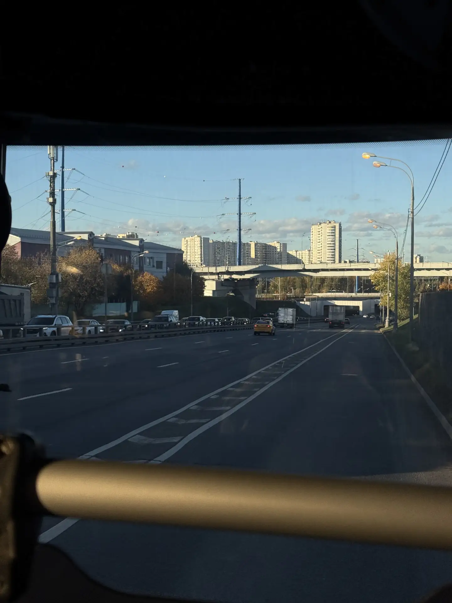 Вайб поездки на автобусе, когда живешь за городом 🚌🍂