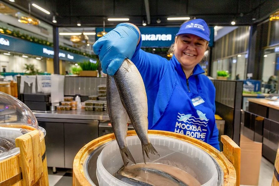 🐟 На рыбных рынках «Москва — на волне» предложат попробовать слабосоленую и бланширова...