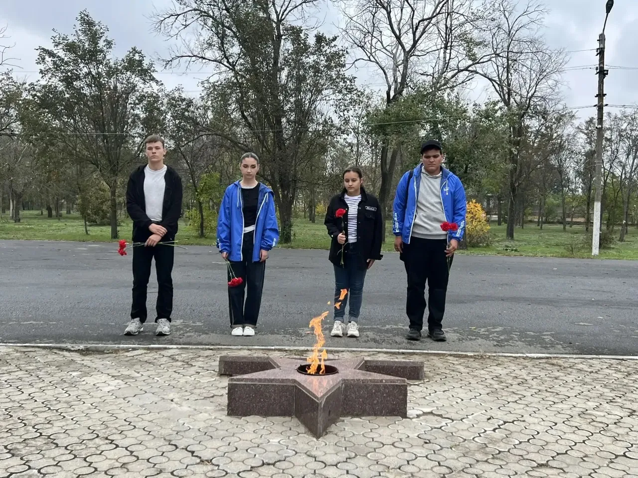 🎉 В день освобождения Запорожской области от немецко‑фашистских захватчиков активисты ...
