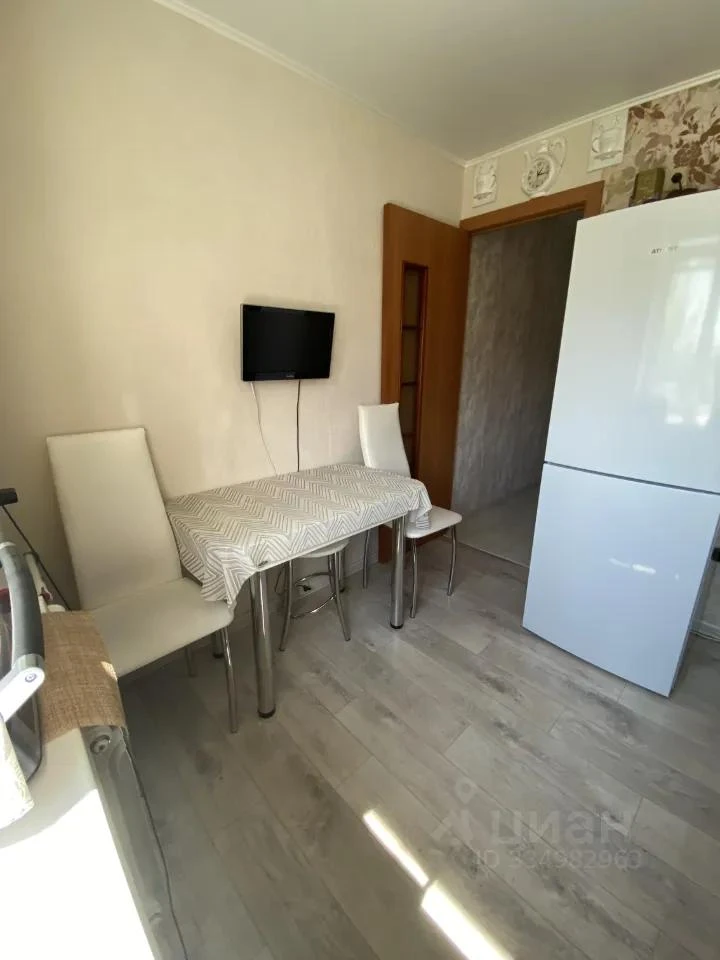 Сдам без посредников: 3-комнатная квартира, 55м²