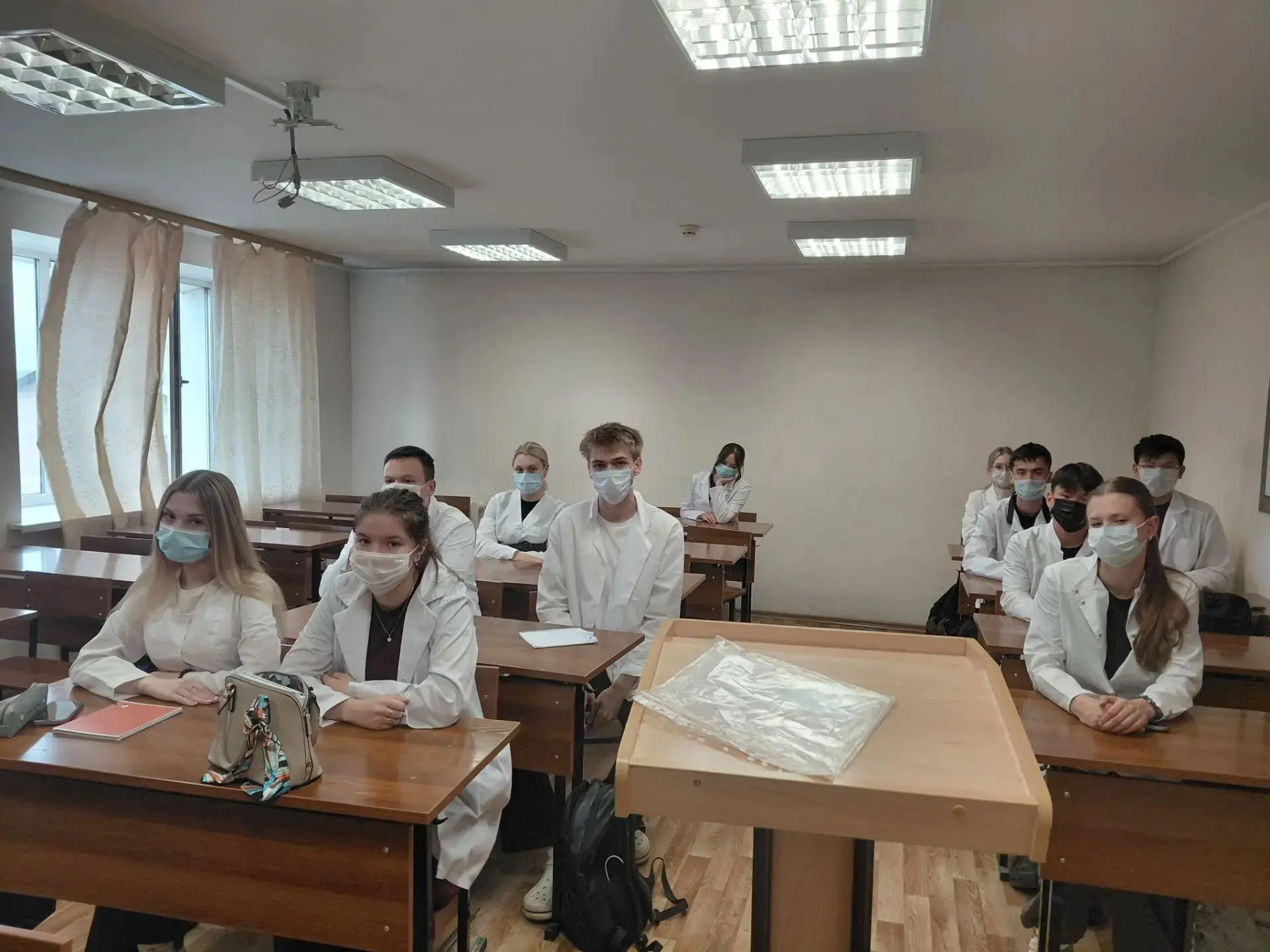 12.10.26 Прошёл классный час по профилактической недели "Будущее в моих руках" в группе...