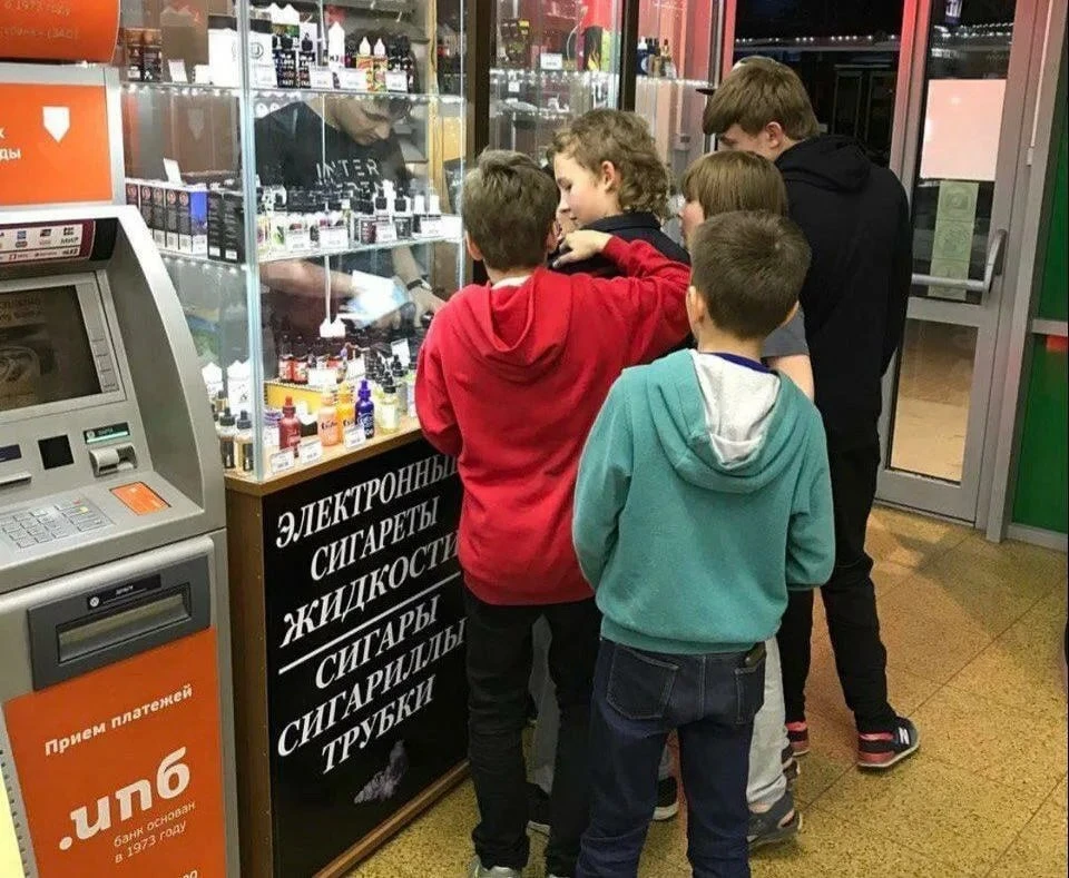 Табачные магазины в Ростове хотят приблизить к школам и детсадам на 30 метров — мэрия п...
