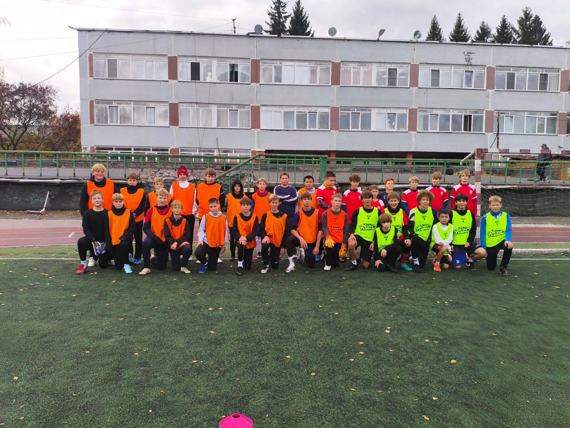 ⚽⚽⚽ Сегодня на муниципальном стадионе кипели настоящие спортивные баталии по мини-футбо...