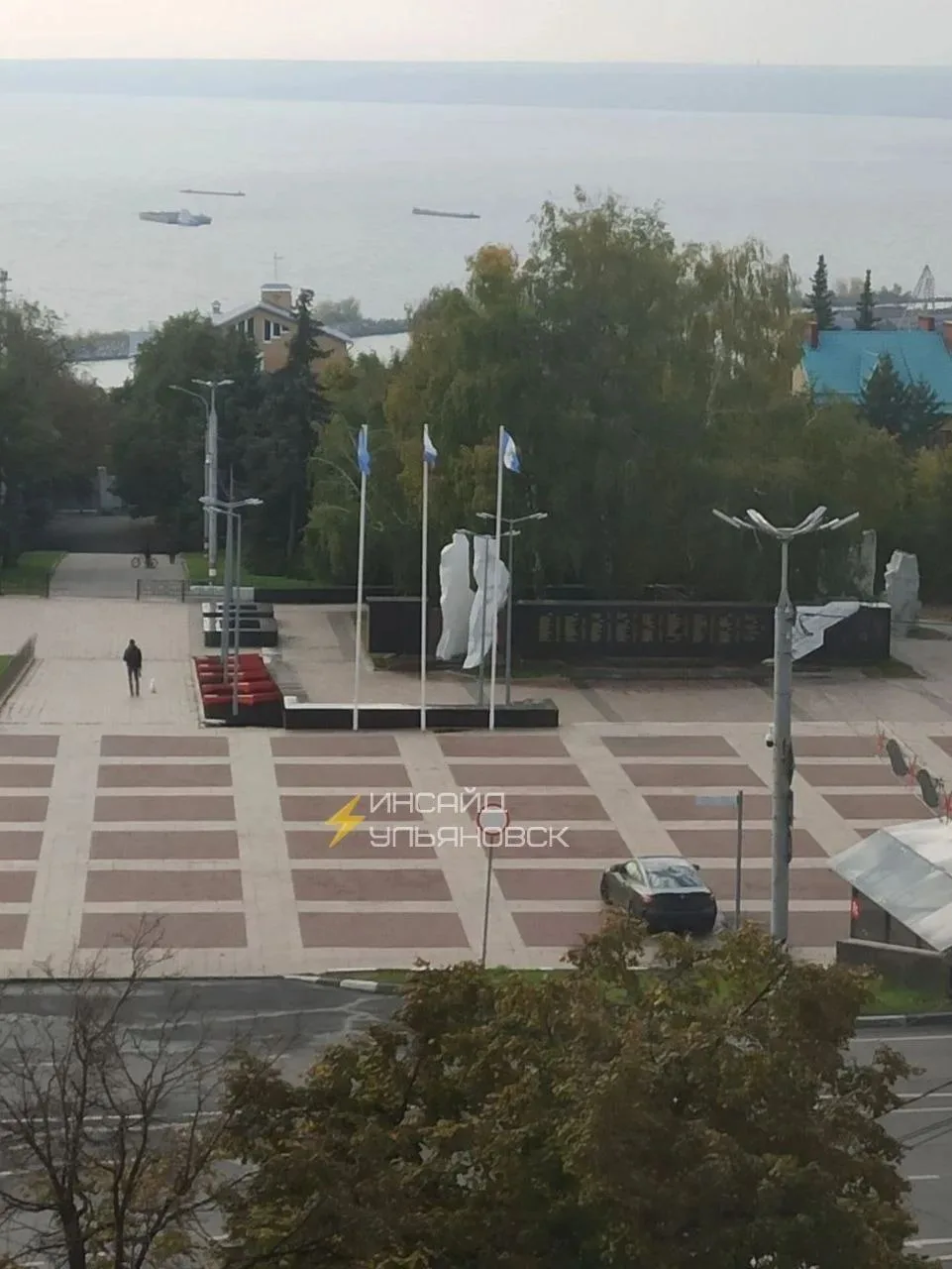 Сегодня в районе 8:50 на данная машина дрифтила около Обелиска. Через несколько минут у...