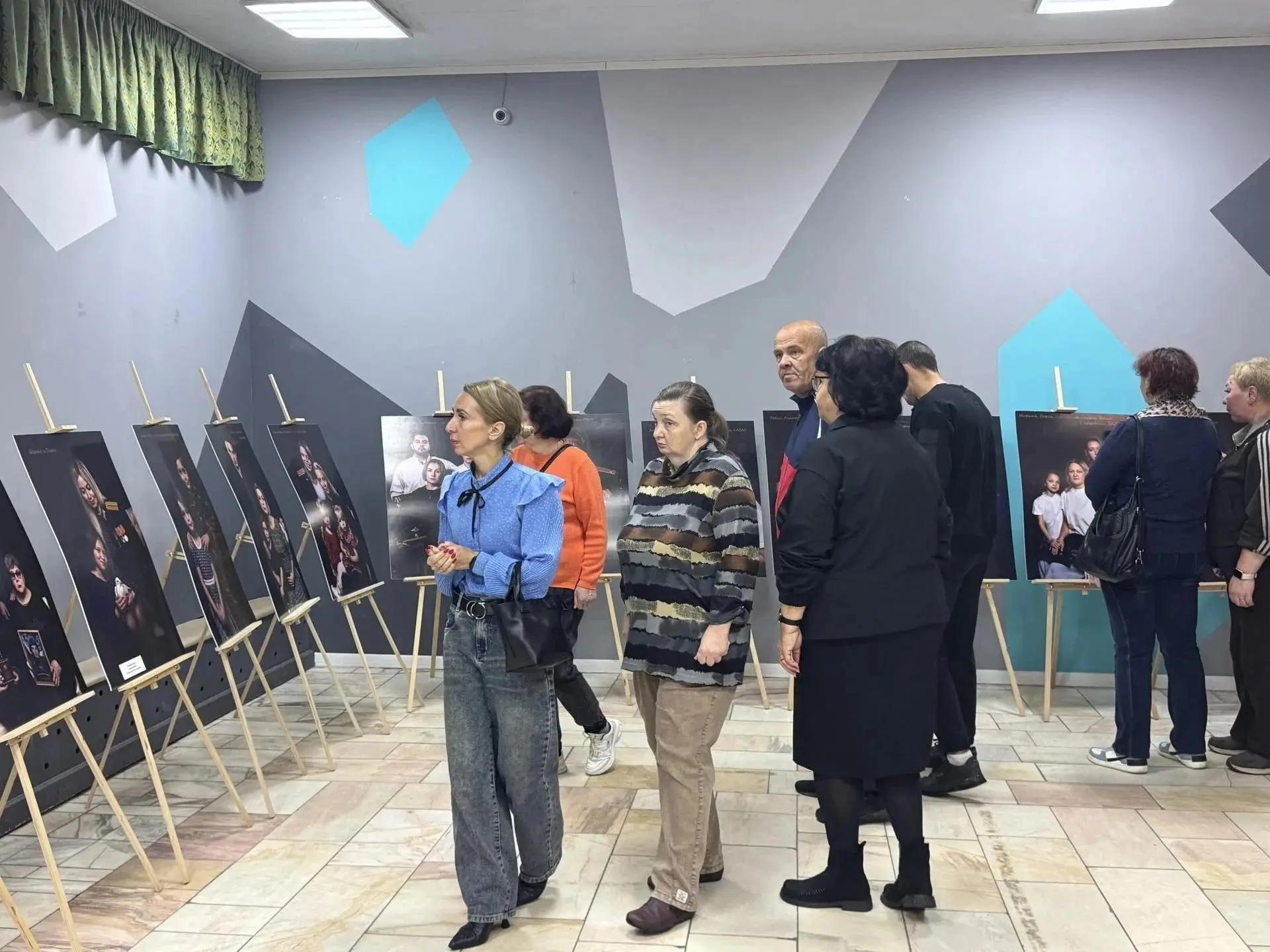В Доме культуры «Горизонт» в Реммаше открылась фотовыставка, посвящённая героям специал...