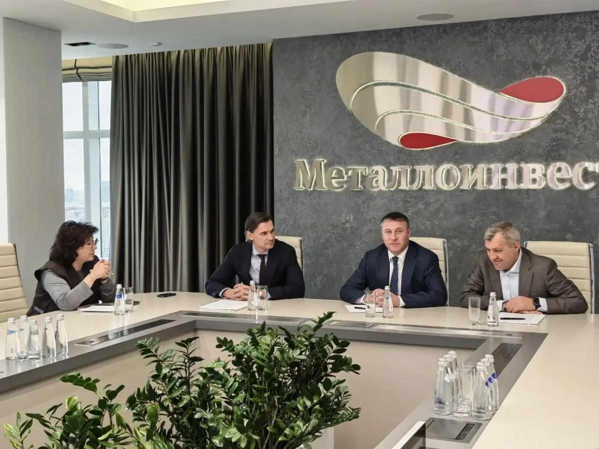 🇷🇺Губернатор Белгородской области Александр Шуваев провёл рабочую встречу с руководст...