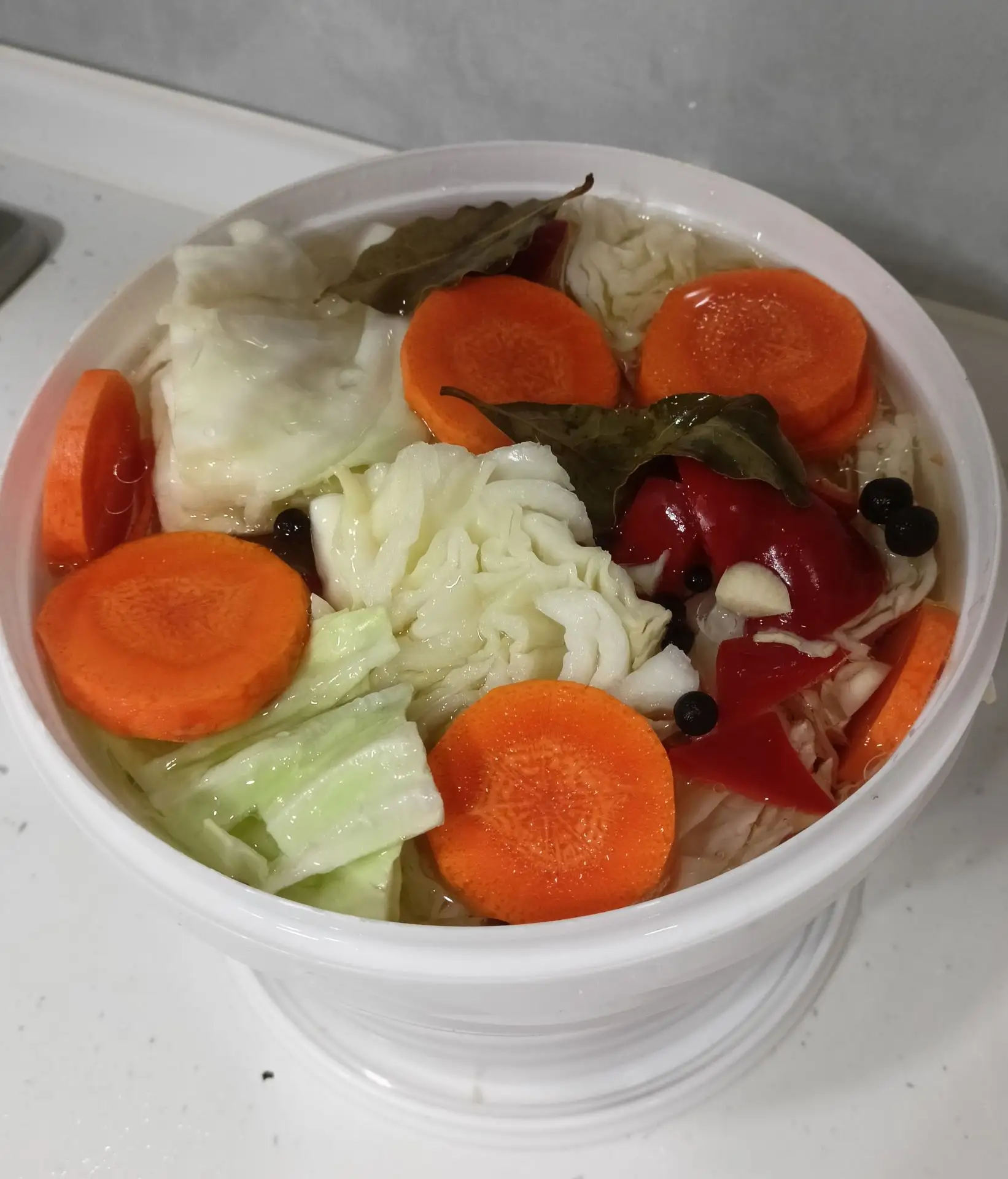 Маринованная капуста за сутки 🥦🥬 получается очень вкусно и с хрустом😘