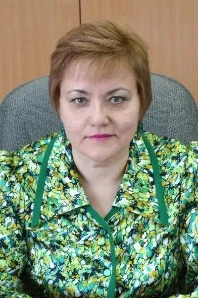 Ольга Ивановна Будникова — заведующая отделом в Информационно-методическом центре г. Юр...