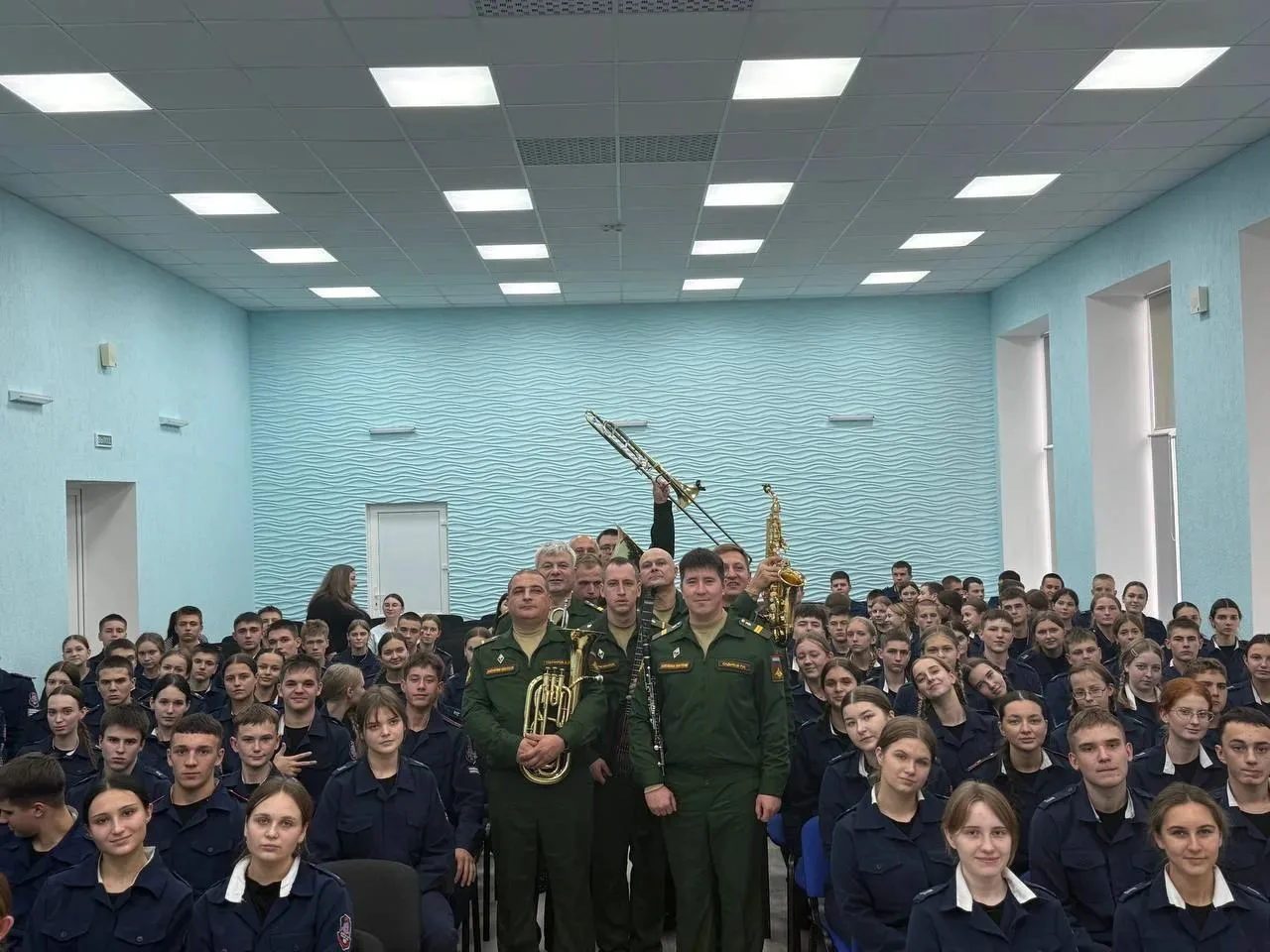 🎺 Музыкальный подарок для лицеистов