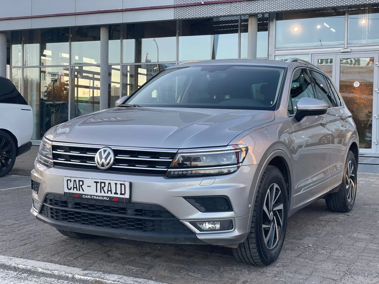 🚘 В наличии Volkswagen Tiguan II, 2018, 1.4 AMT (150 л.с.), 86.350 km
