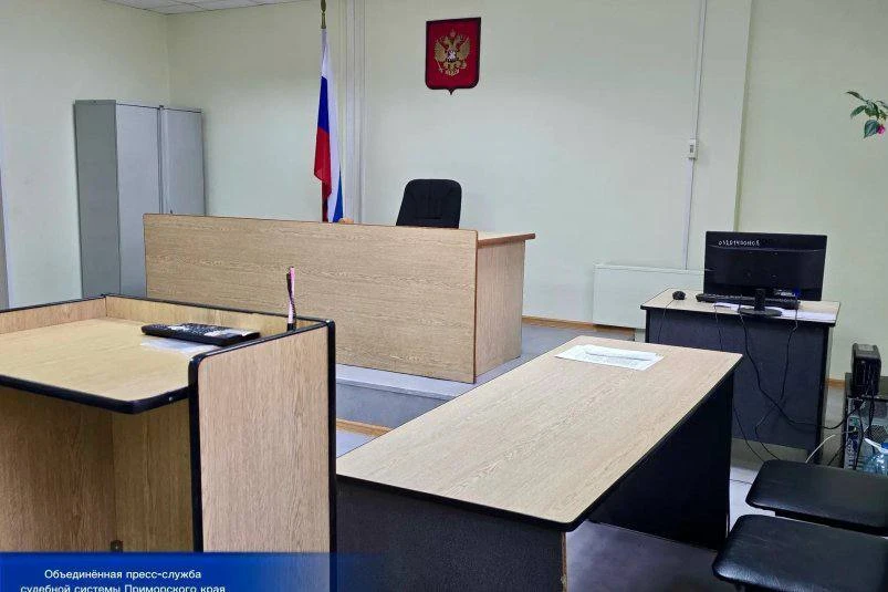 💸Бабушка из Уссурийска пыталась отсудить 4,5 млн рублей, которые отдала своему внуку