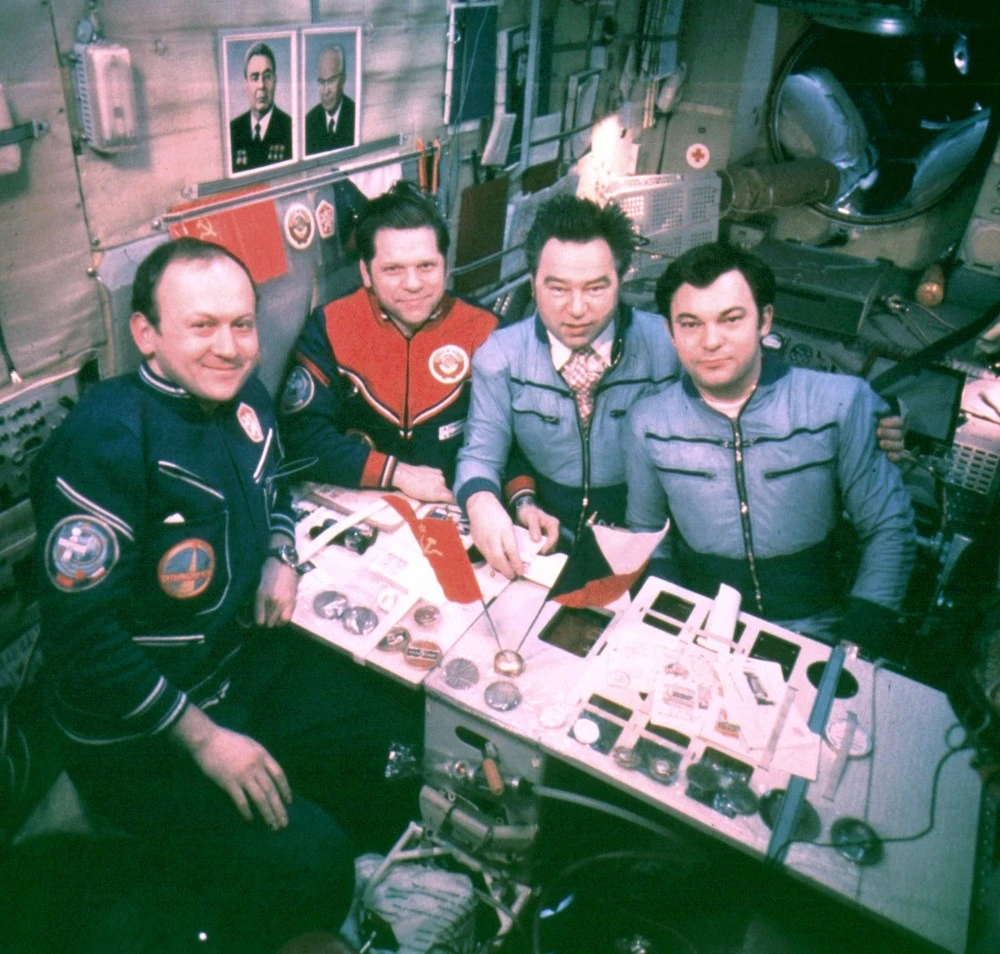 9 октября — Всемирный день почты! 📮🚀
