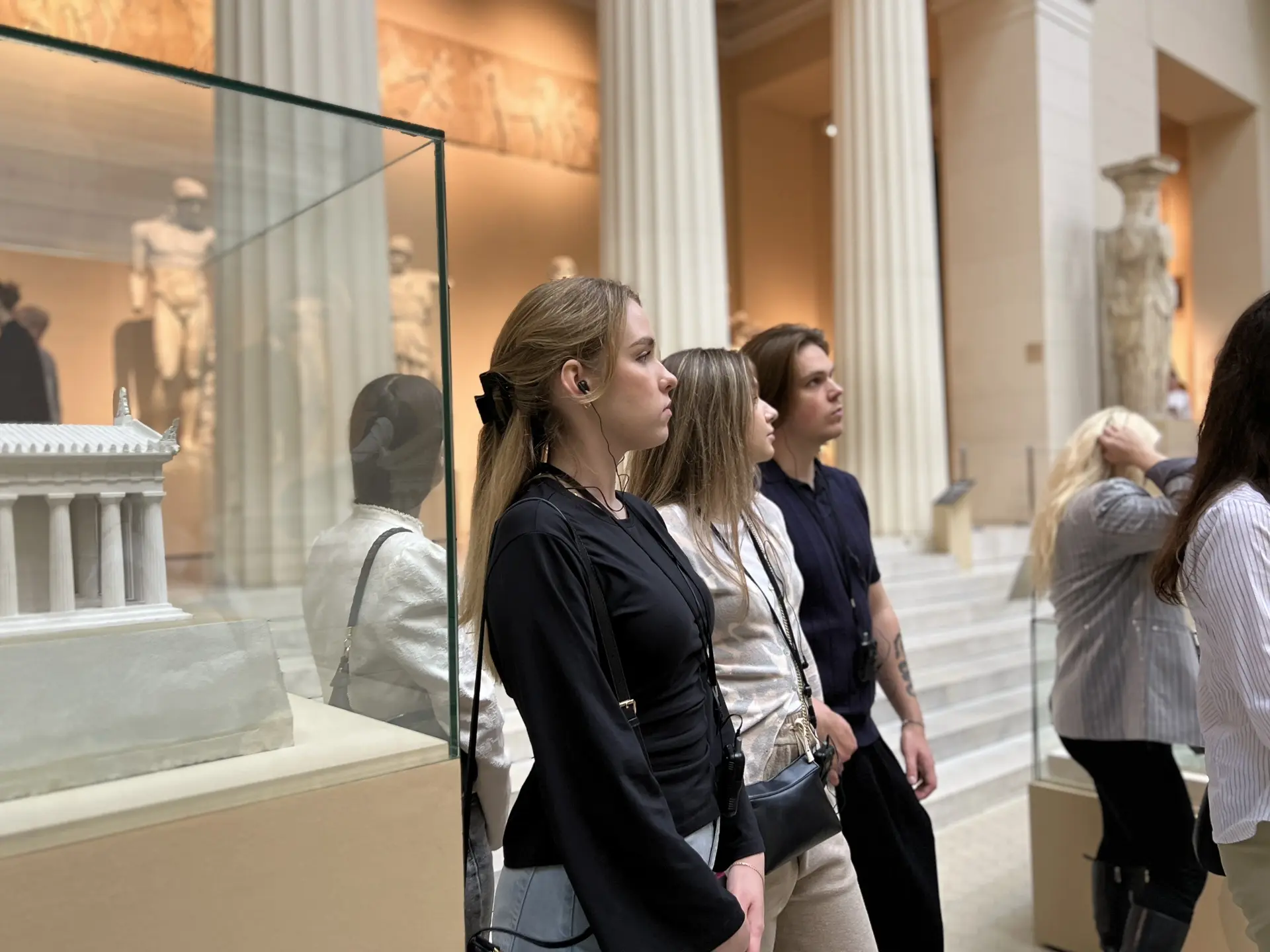 🏛️ Экскурсия для держателей «Менделеевской карты» в Пушкинском музее!