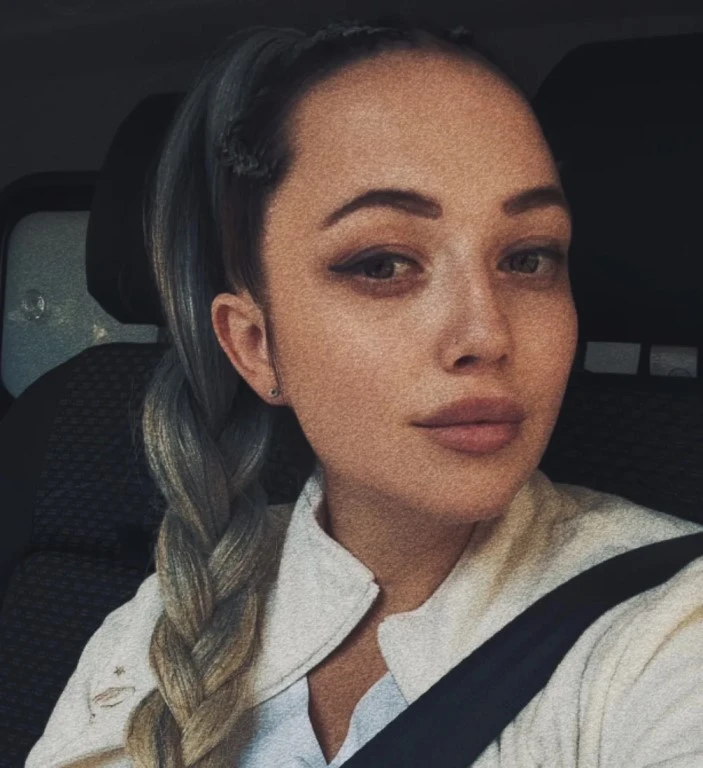 👧 Дашенька, 32