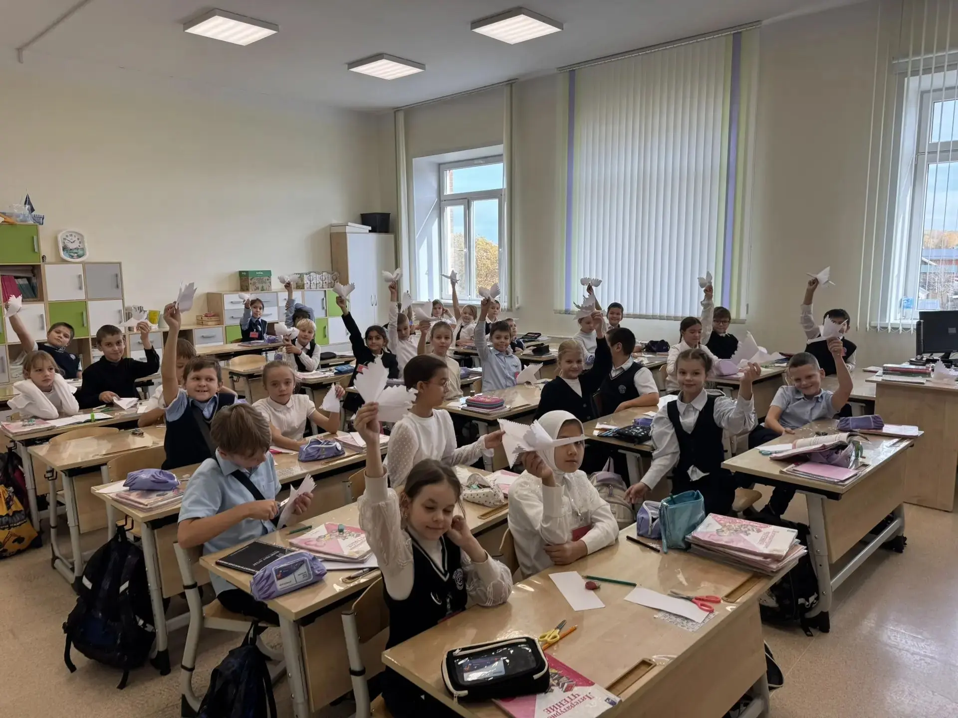 ✨ Наши третьеклассники — участники акции «Дни белых журавлей»! ✨