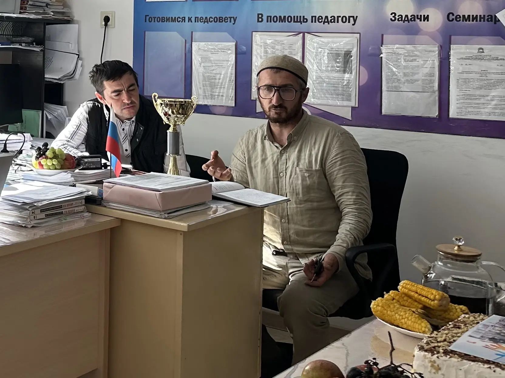 Каждый понедельник в нашей школе проходит десятиминутная проповедь для педагогов. Её пр...