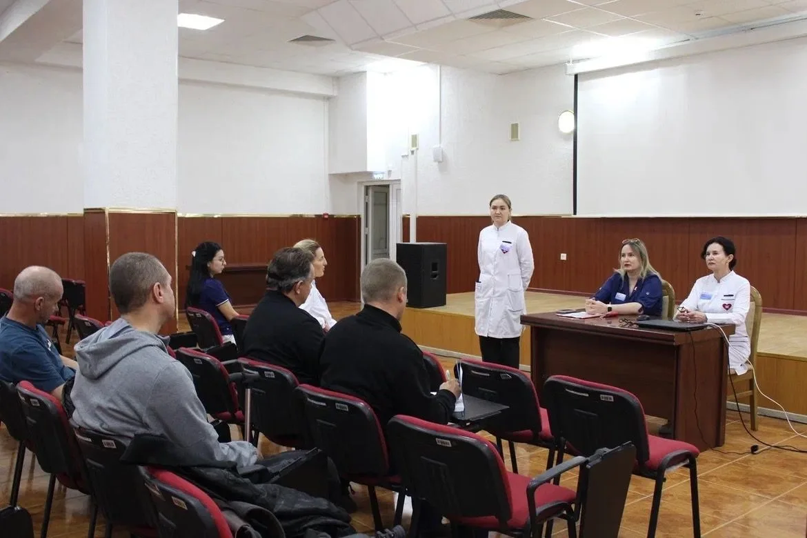 🏣«Диалог с защитниками Отечества». Круглый стол по вопросам здоровья прошел в Надымско...