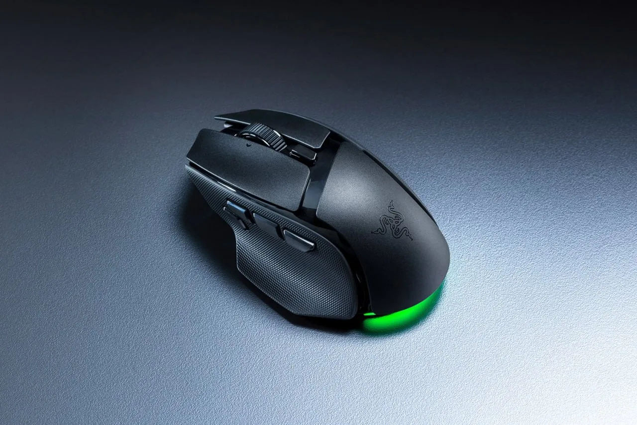 ⚡️Razer выпустила мышку, которая позволяет развернуться на 180° одним щелчком — Basilis...