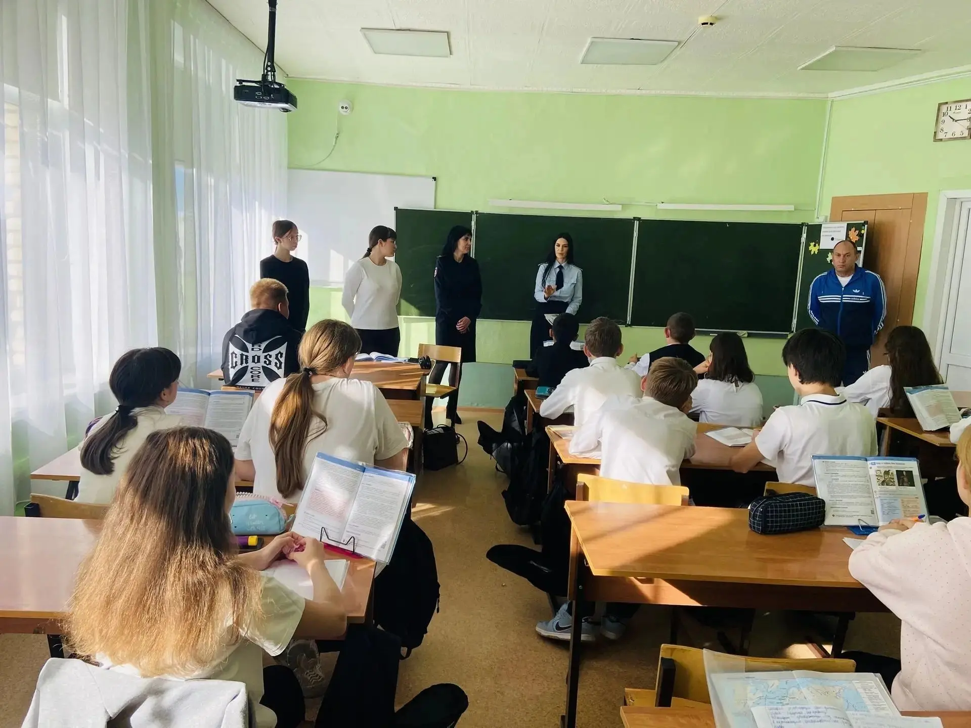 ❗️В преддверии осенних каникул сотрудники отдела Госавтоинспекции совместно с подраздел...