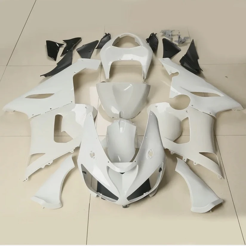 Продам комплект пластикового обвеса для Kawasaki Ninja ZX-6R (ZX-636) 2005–2006 годов. ...