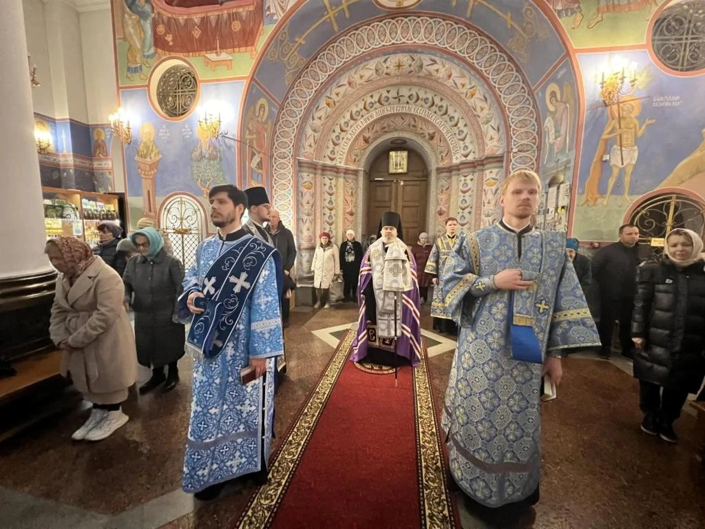 13 октября, накануне праздника Покрова Пресвятой Богородицы, епископ Серовский и Красно...