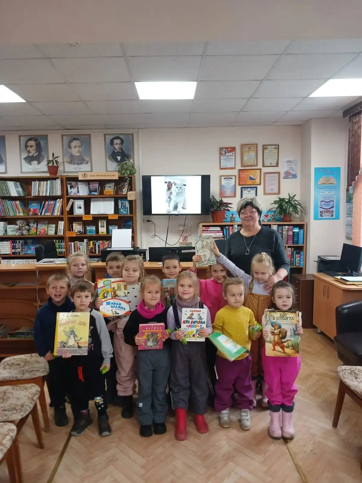 🐱📚 Путешествие в мир пушистых любимцев!