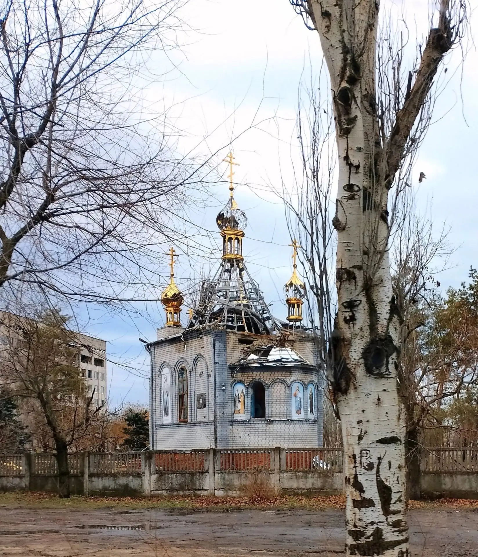 Был живой, а теперь на куски разметало.